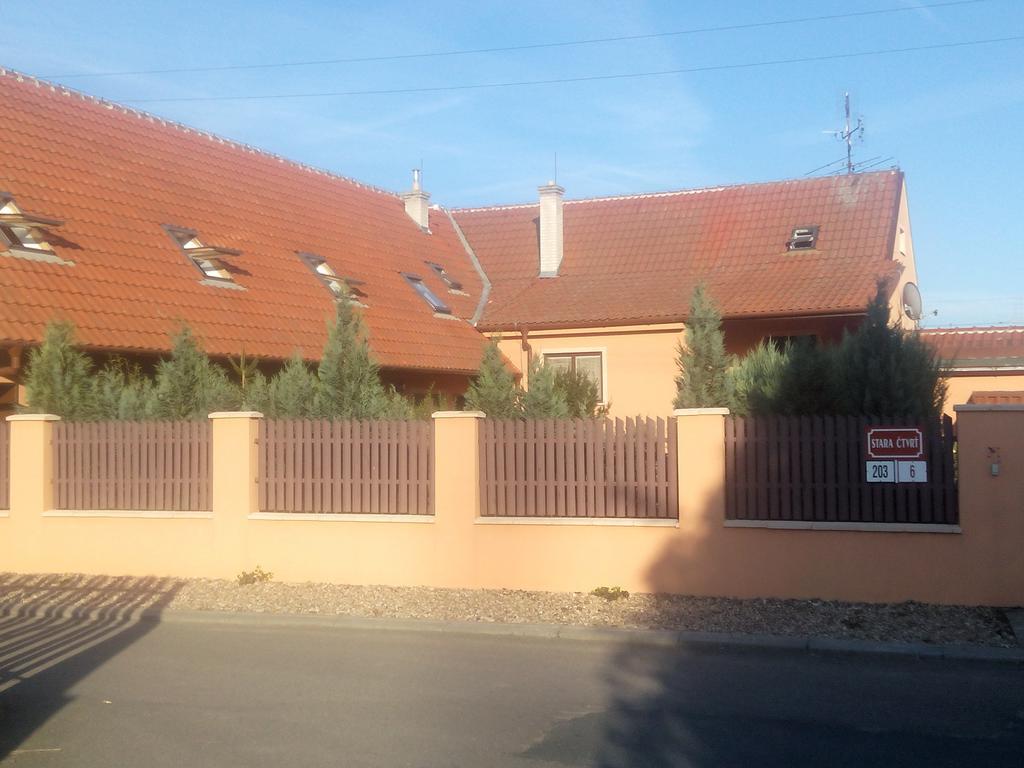Penzion Miromar Podivin Exterior foto